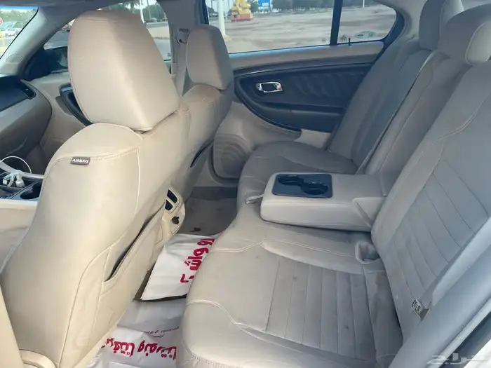 فورد تورس سيدان 2011 16