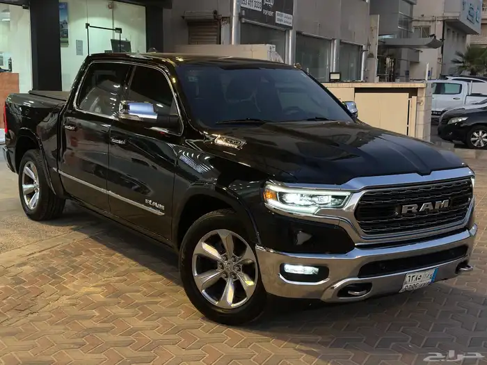 Dodge Ram Limited 2021 V8 35