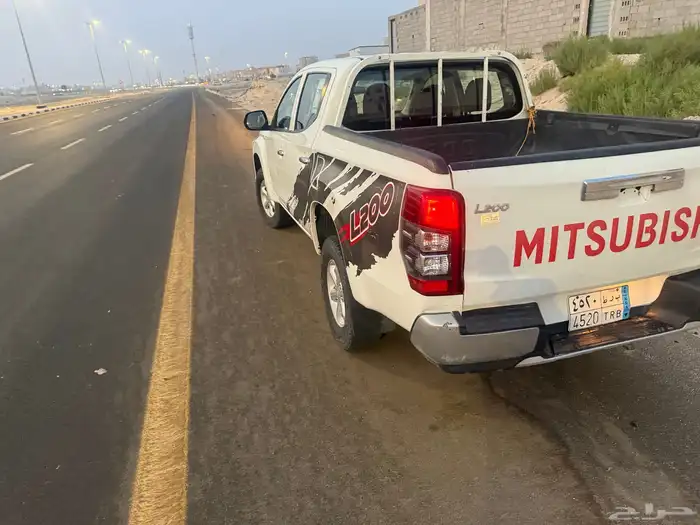 للبيع ميستوبيشي 2020 200l 5