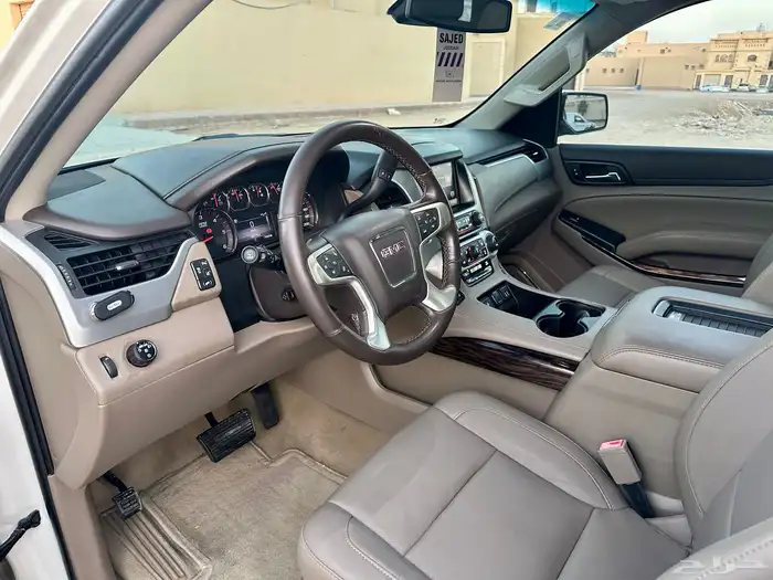 يوكن 2015 SLT اعلئ فئة وكالة 23