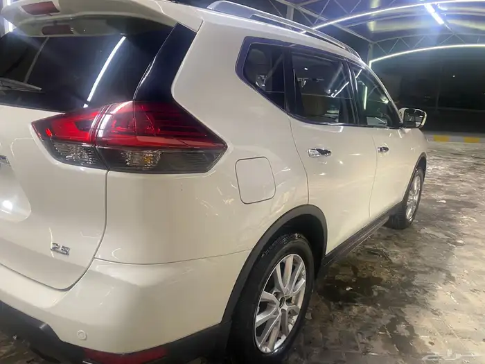 اكس تريل 2022 15