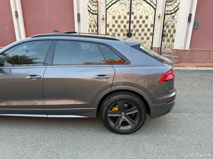 اودي Q9 كوارتو 2019 شبه جديد 14