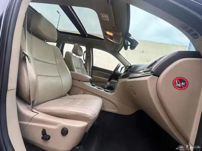 جيب جراند شيروكي 2019 ليمتيد V6 بانوراما نضيف للمستخدم 13