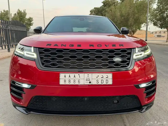 رنج روفر فيلار موديل 2018 ( بحالة ممتازة ) 37