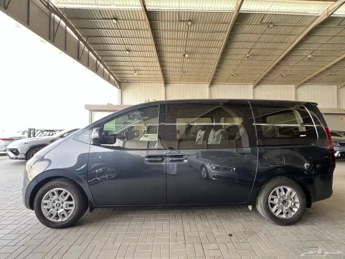 هونداي ستاريا موديل 2025 5