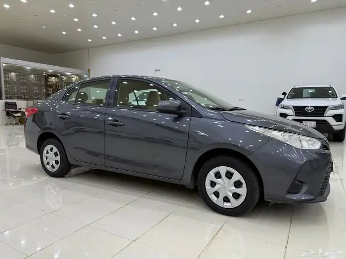 تويوتا يارس 2022 سعودي استاندر 1