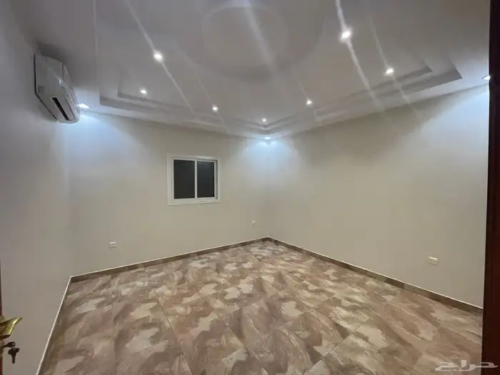 فيلا للإيجار حي الشهداء 28