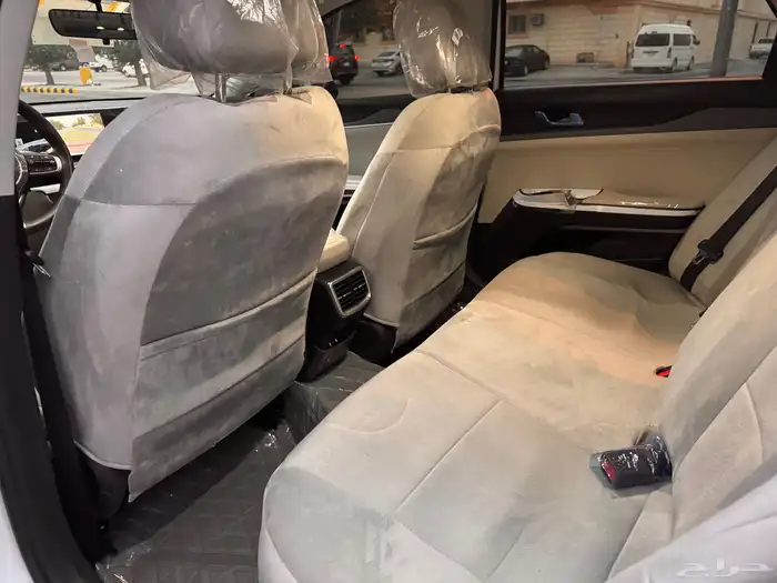 كيا K5 استاندر مطور 2025 بحالة الوكالة 15