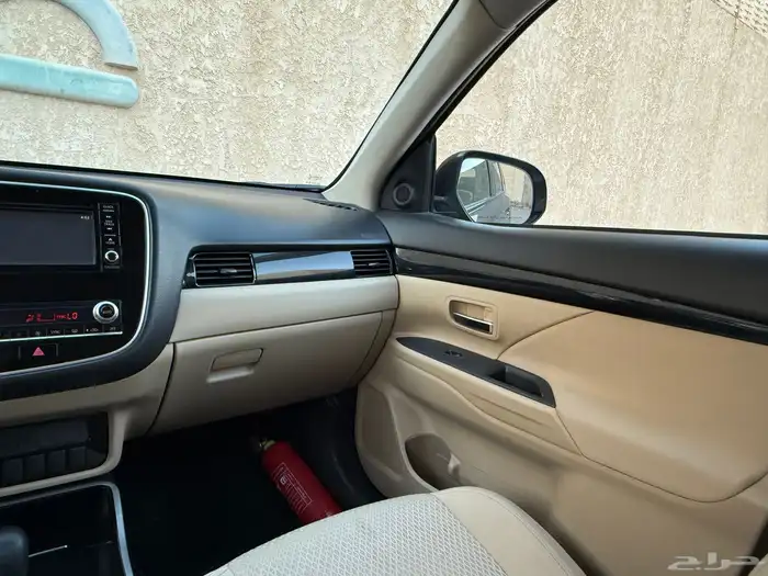 اوتلاندر ميتسوبيشي 2020 27