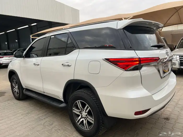 فورتشنر بنزين 2025 فل كامل عداد 19.000 فقط لدى قمة الاطلال 12