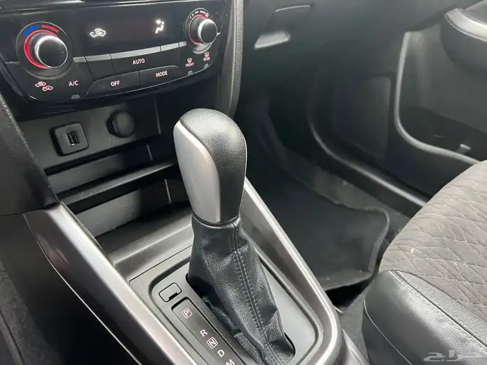 سوزوكي فيتارا 2023 عداد 79.000 دبل دفلك لدى قمة الاطلال 42