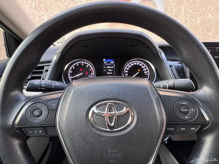 تويوتا كامري 2022 بحالة ممتازة 25