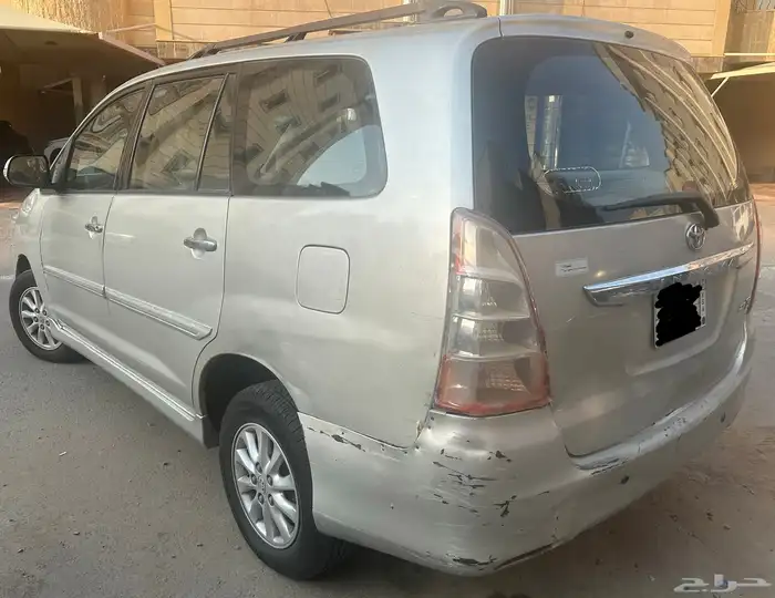 إنوفا 2012 مكينة 2.7 الفئة العالية للبيع 1