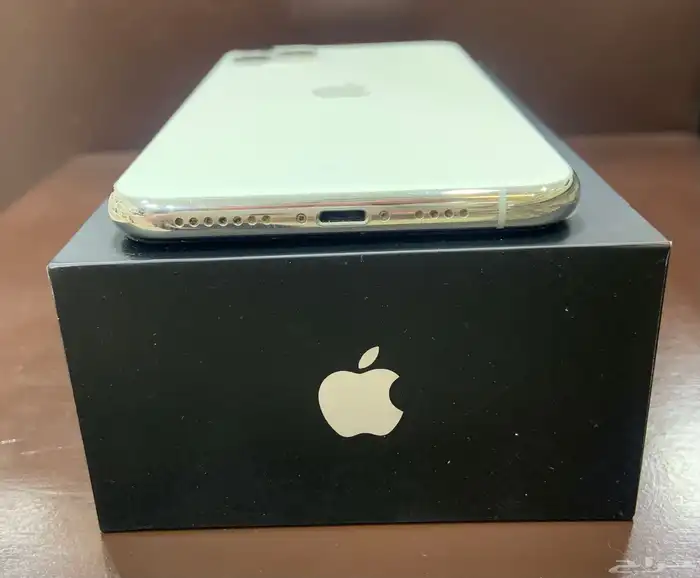 ايفون 11 بروماكس 0