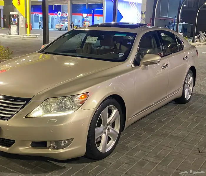 لكزس LS460 2010 شورت 1