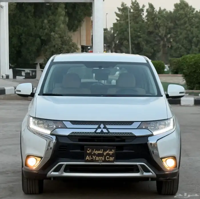 ميتسوبيشي اوتلاندر 2020 -7 مقاعد 0