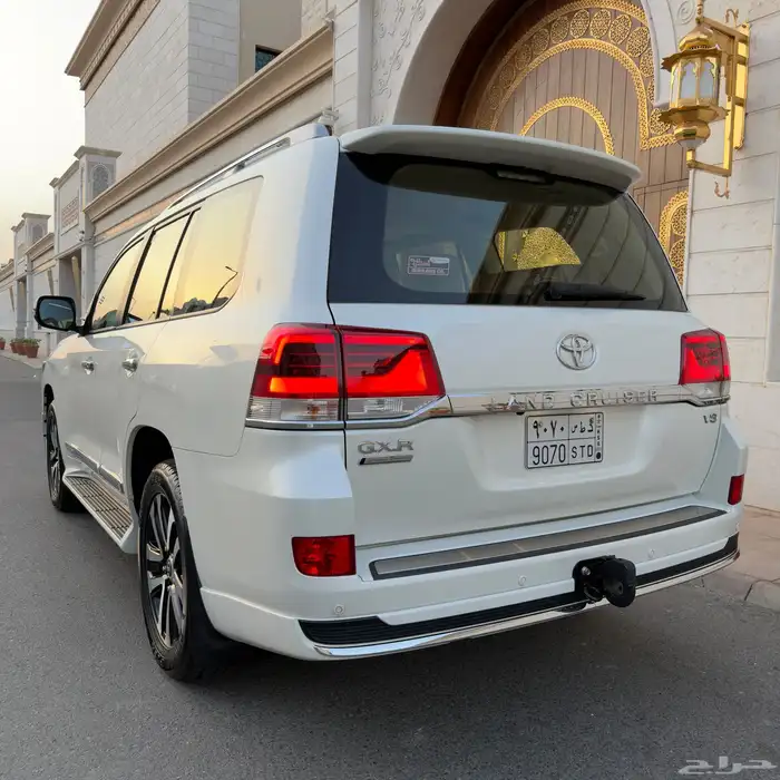 لاندكروزر Gx.r 2019 قراند تورنق بحالة الجديد 7