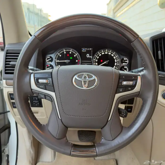 لاندكروزر Gx.r 2019 قراند تورنق بحالة الجديد 62