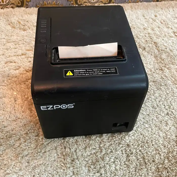 جهاز كاشير مع الطابعه وجميع اسلاكه 0