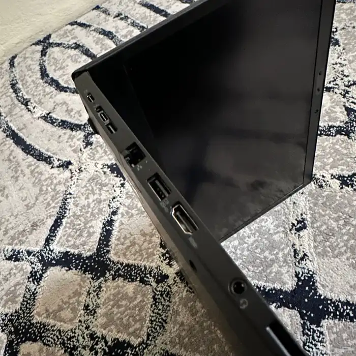 Lenovo ThinkPad T480 i7   لاب توب 8