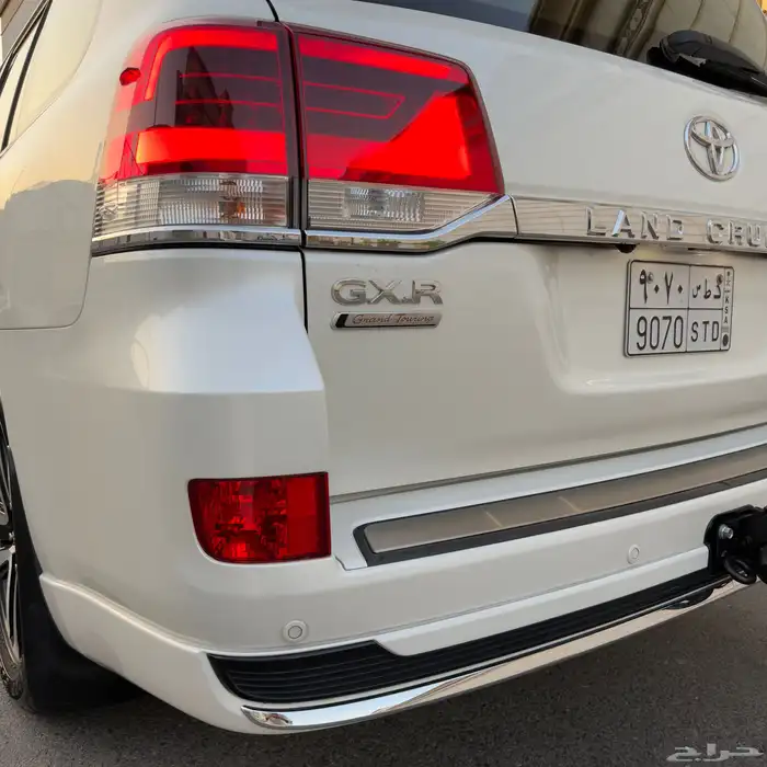 لاندكروزر Gx.r 2019 قراند تورنق بحالة الجديد 9