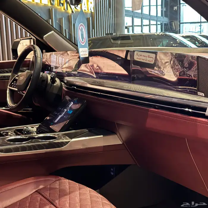 إسكاليد بلاتينيوم سبورت 2025 11