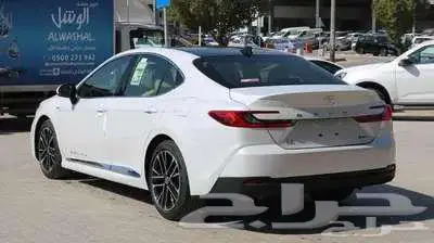 كامري LE 2025 هايبرد متوفر لون فضي ابيض .. كاش و بنك 7