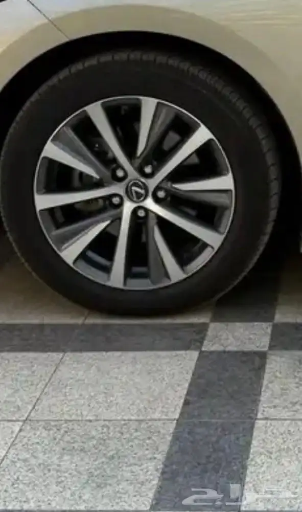 جنوط لكزس es2021 0