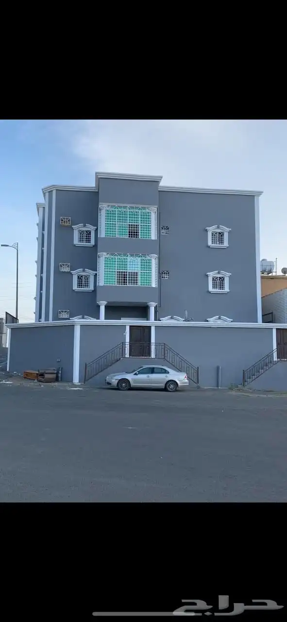 للبيع عمارة سكنية مكونة من 3 ادوار منفصلة في خميس مشيط 0