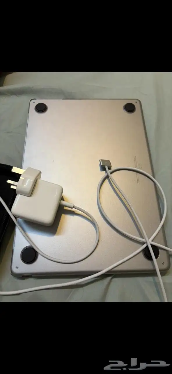 ماك بوك اير m4 2