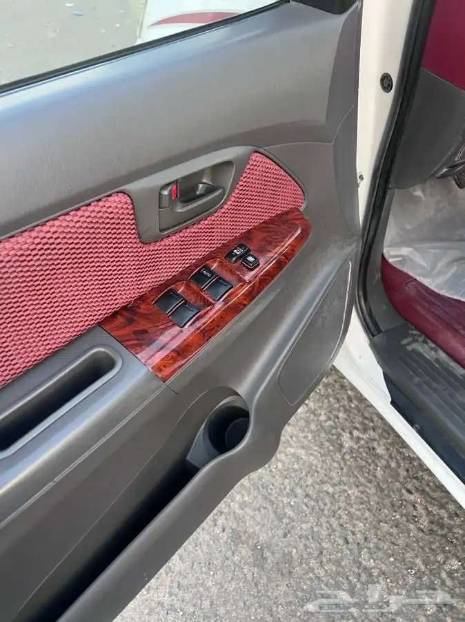 للبيع هيلكس موديل 2014 قير اتوماتيك فل كامل سعودي 5