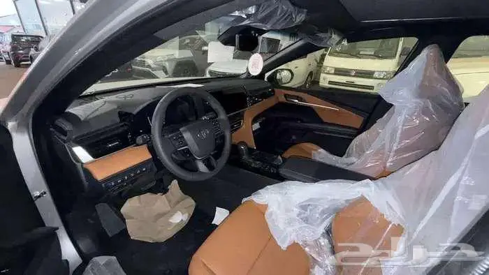 تويوتا كامري لومير 2025 - تم البيع 3