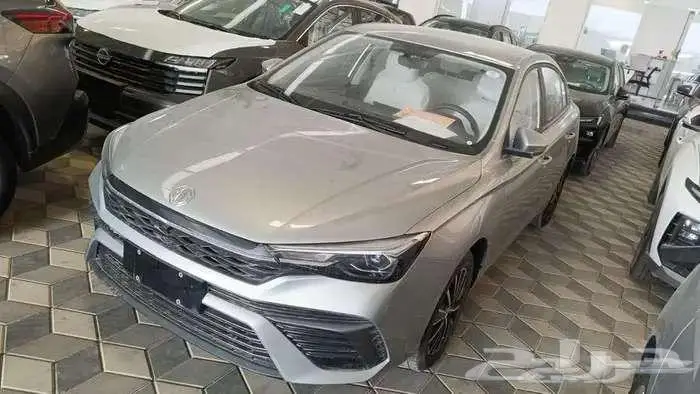 ام جي 5 ستاندر الشكل الجديد موديل 2025 0