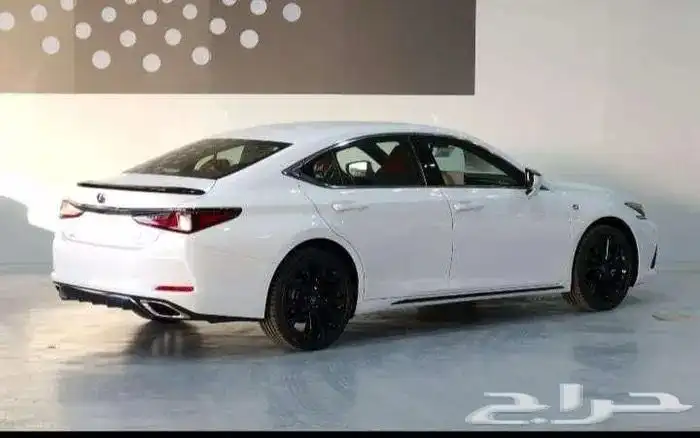 لكزسES 350 F_SPORT ابيضموديل 2025 (239900)شامل الضريبه 1