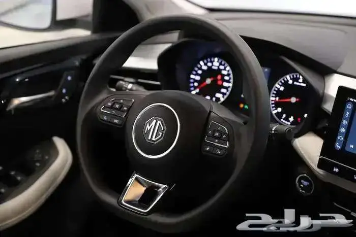 ام جى 5 الشكل الجديد 2025 9