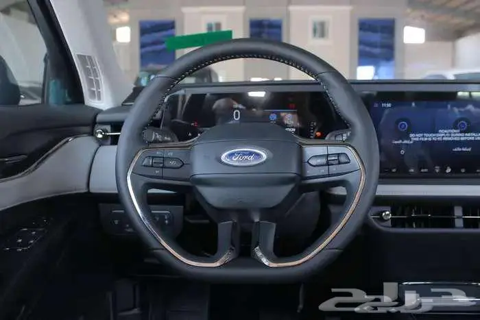 فورد توروس امبيانتي 2025 12