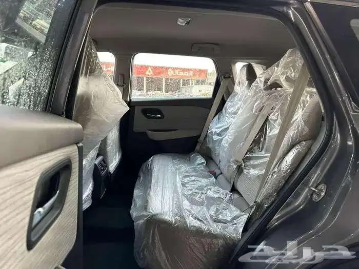 نيسان اكستريل ستاندر 7 مقاعد دبل وبدون دبل موديل 2026 3