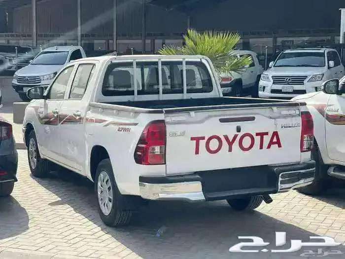 هايلوكس توماتيك بنزين 2025 بريمي كاش واقساط 7