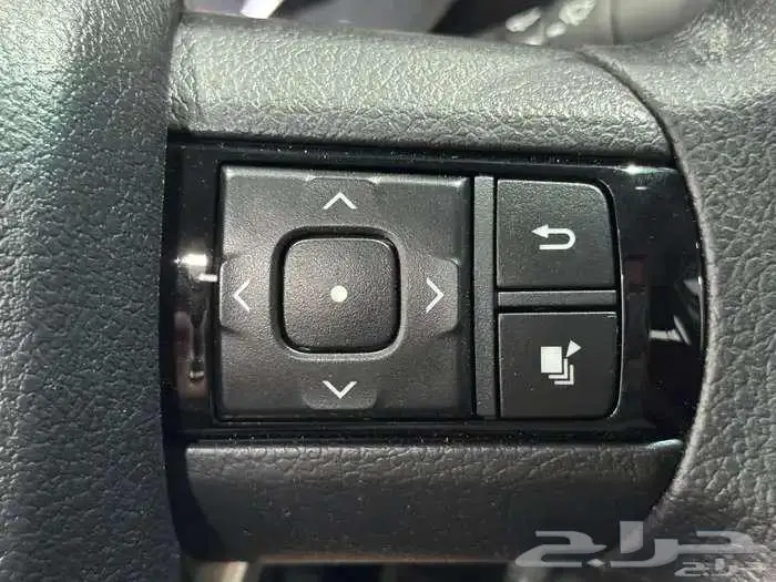 هايلوكس غمارتين فل كامل اتوماتيك 2.7 بنزين 2025 مفتاح 10