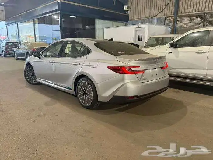 تويوتا كامري لومير 2025 - تم البيع 5