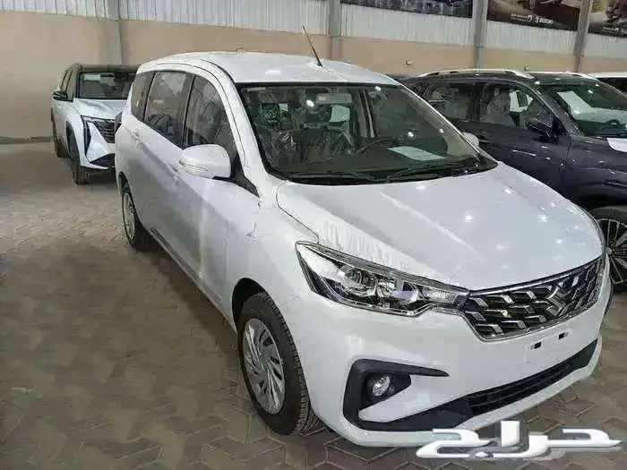 سوزوكي ارتيجا 2025 5