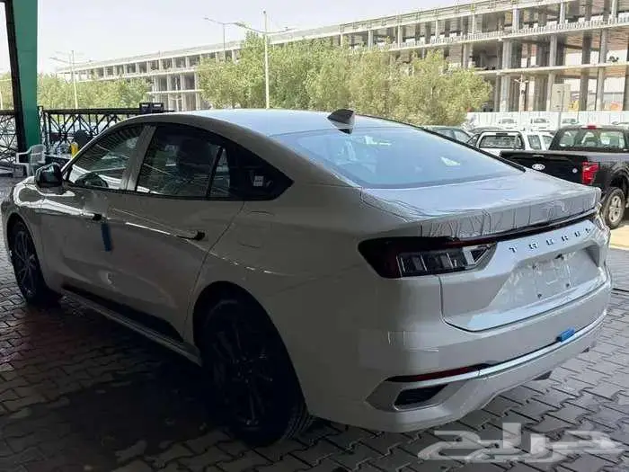 فورد تورس امبيانتي 2026 حصريا لدى سفنز 9