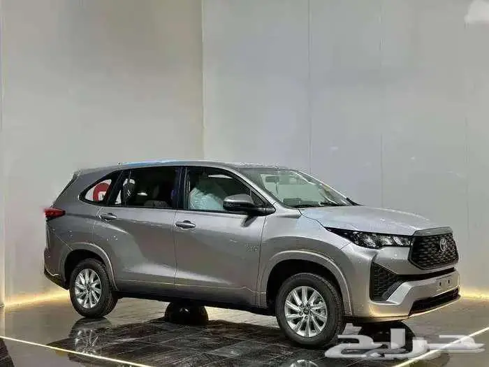 انوفا GL فضى بنزين 2025 0