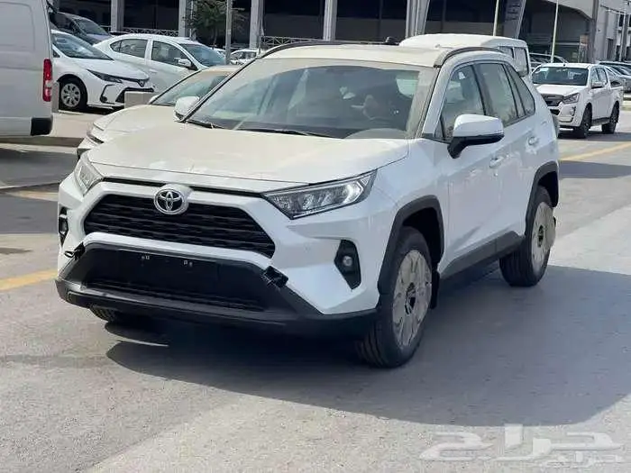 راف فور 2025 XLE مكينه 2.5 فل كامل بريمي 2