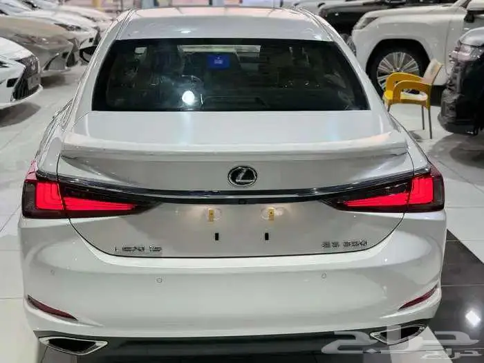 لكزس ES 350 فتحة سقف 2025 بنزين نظام 50-50 5