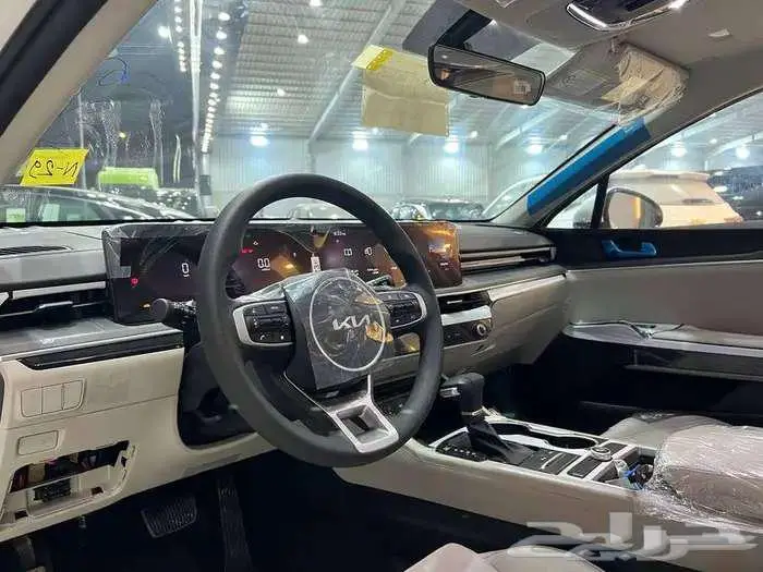 كيا K5 ستاندر مطور بانورما 2025 15