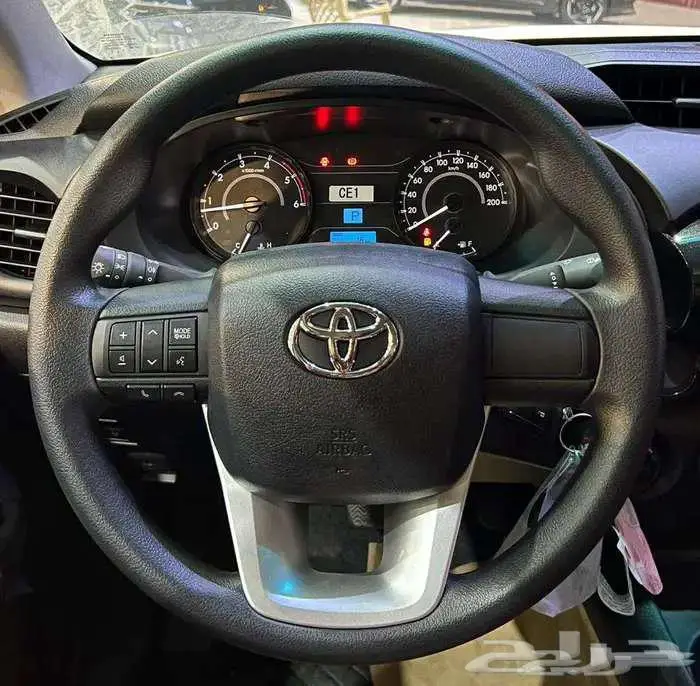 تويوتا هايلوكس DLX ديزل دبل تماتيك خليجي 2025 12