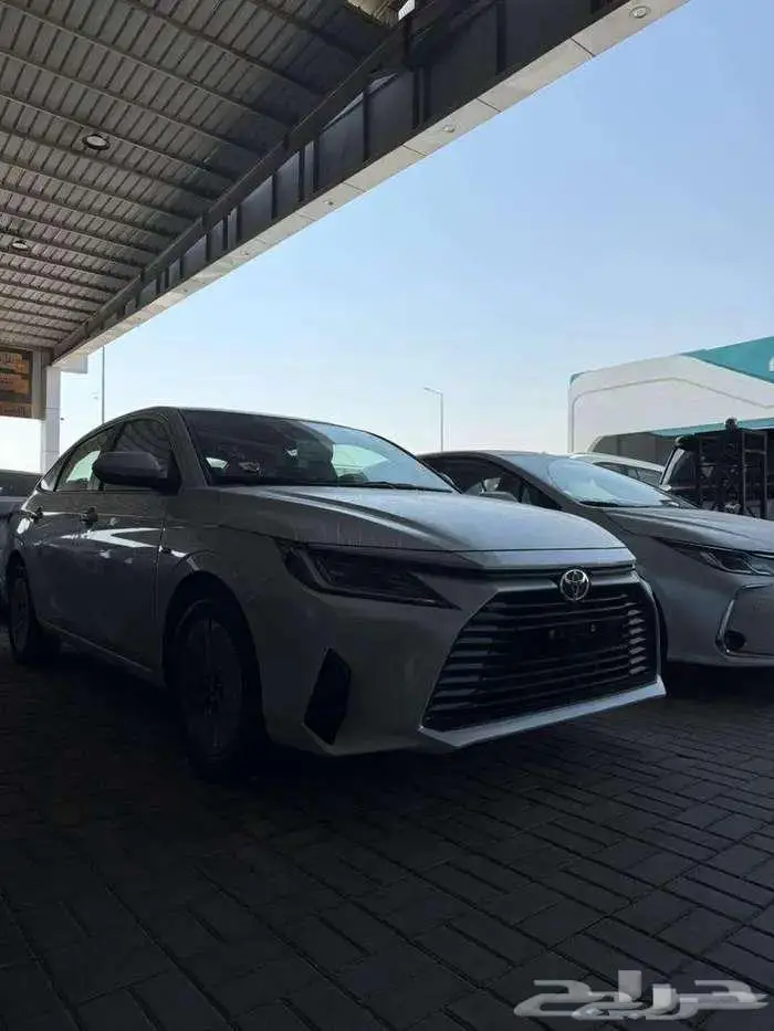 تويوتا يارس واي بلس 10