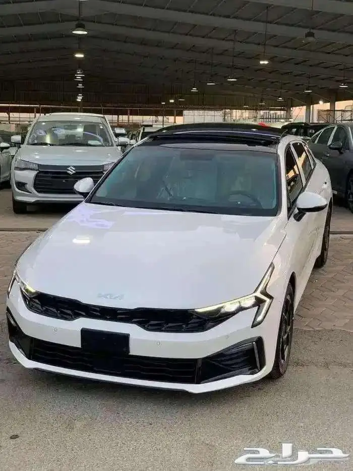 كيا K5 ستاندر مطور بصمة فتحة سقف 2025 0