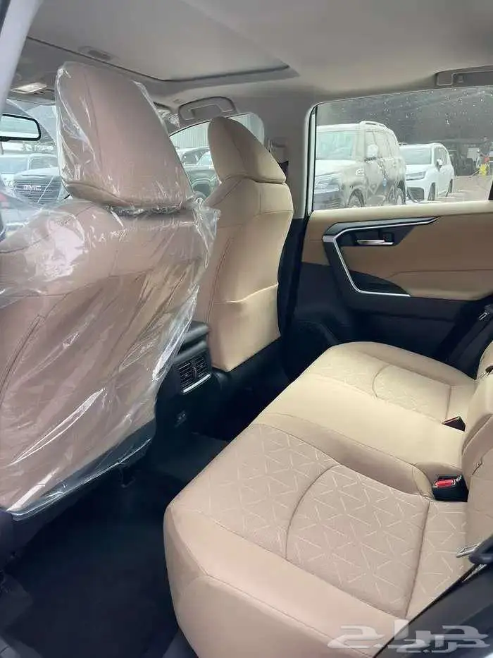 راف فور 2025 XLE مكينه 2.5 فل كامل بريمي 9